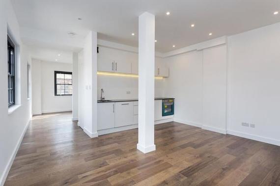 1 bedroom Flat for s...